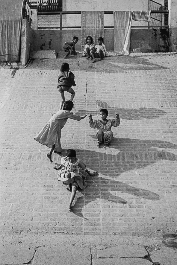 Jeux sur les gahts – Varanassi - (Bénarès) Uttar Pradesh - INDE 1994
